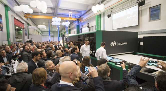EFI Yeni Nesil Tek Geçişli Reggiani BOLT Dijital Tekstil Yazıcısını Tanıttı
